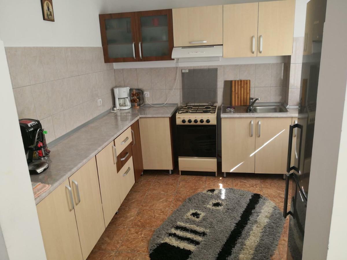 Casa De Vacanta Laurentiu Calimanesti Ngoại thất bức ảnh